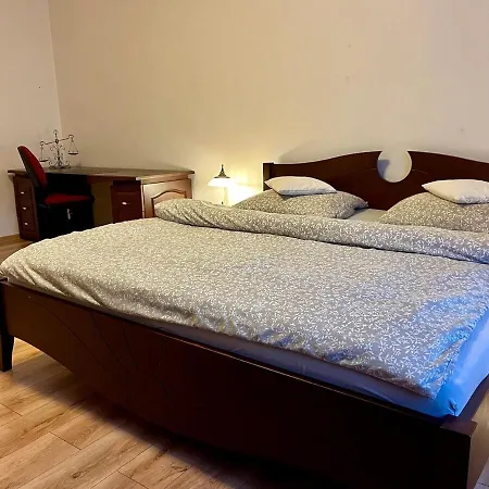 Luxury And Historical Right In The Center 130 M2, Terrace And Garden