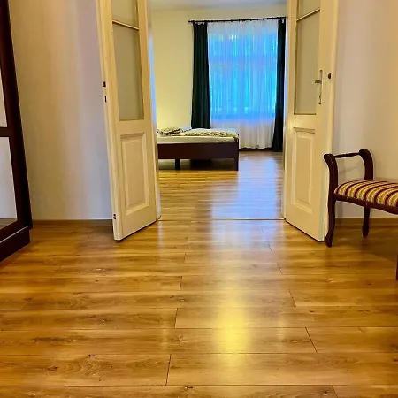 Apartmán Luxury And Historical Right In The Center 130 M2, Terrace And Garden Banská Bystrica