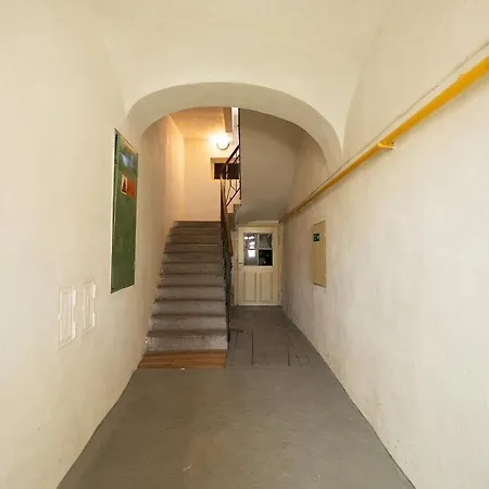 Luxury And Historical Right In The Center 130 M2, Terrace And Garden