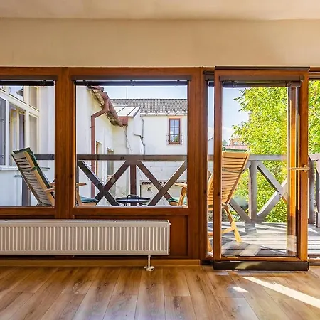 Luxury And Historical Right In The Center 130 M2, Terrace And Garden